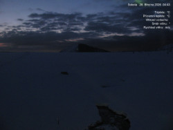 Luční bouda, pramen Bílého Labe