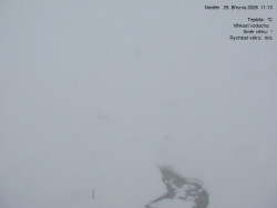 Luční bouda, pramen Bílého Labe