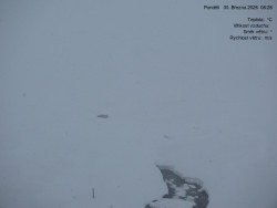 Luční bouda, pramen Bílého Labe