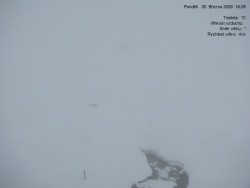 Luční bouda, pramen Bílého Labe