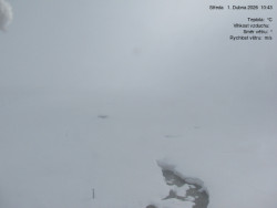 Luční bouda, pramen Bílého Labe