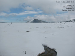 Luční bouda, pramen Bílého Labe