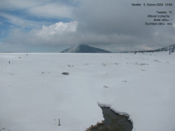 Luční bouda, pramen Bílého Labe