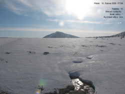 Luční bouda, pramen Bílého Labe