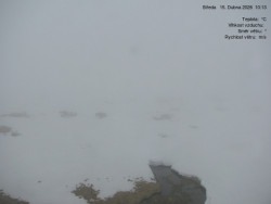 Luční bouda, pramen Bílého Labe