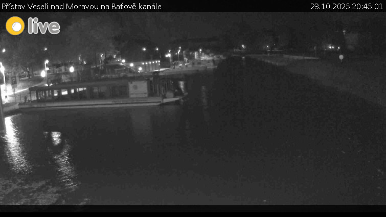 Baťův kanál - Přístav Veselí nad Moravou na Baťově kanále - 23.10.2025 v 20:45 Baťův kanál - Přístav Veselí nad Moravou na Baťově kanále - 23.10.2025 v 20:45