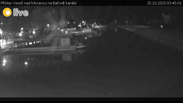 Baťův kanál - Přístav Veselí nad Moravou na Baťově kanále - 25.10.2025 v 03:45 Baťův kanál - Přístav Veselí nad Moravou na Baťově kanále - 25.10.2025 v 03:45