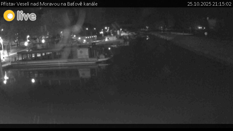 Baťův kanál - Přístav Veselí nad Moravou na Baťově kanále - 25.10.2025 v 21:15 Baťův kanál - Přístav Veselí nad Moravou na Baťově kanále - 25.10.2025 v 21:15