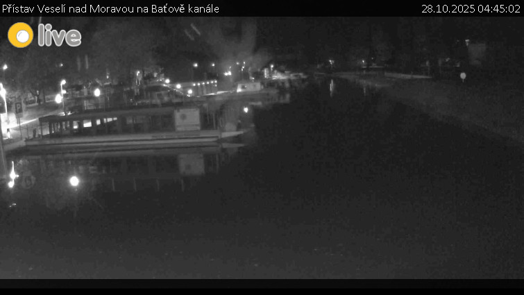 Baťův kanál - Přístav Veselí nad Moravou na Baťově kanále - 28.10.2025 v 04:45 Baťův kanál - Přístav Veselí nad Moravou na Baťově kanále - 28.10.2025 v 04:45
