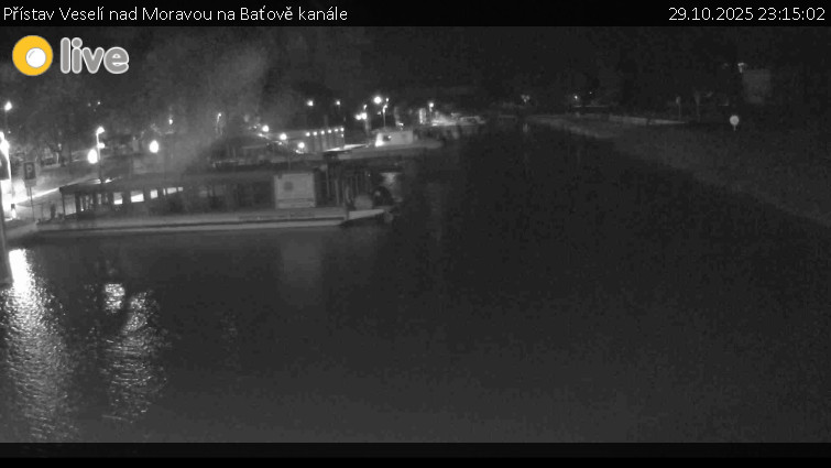 Baťův kanál - Přístav Veselí nad Moravou na Baťově kanále - 29.10.2025 v 23:15 Baťův kanál - Přístav Veselí nad Moravou na Baťově kanále - 29.10.2025 v 23:15
