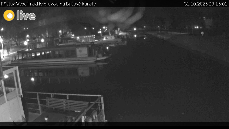 Baťův kanál - Přístav Veselí nad Moravou na Baťově kanále - 31.10.2025 v 23:15 Baťův kanál - Přístav Veselí nad Moravou na Baťově kanále - 31.10.2025 v 23:15