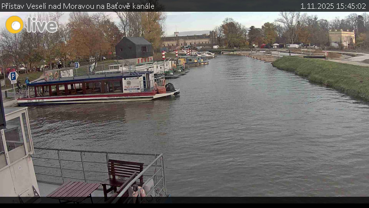 Baťův kanál - Přístav Veselí nad Moravou na Baťově kanále - 1.11.2025 v 15:45 Baťův kanál - Přístav Veselí nad Moravou na Baťově kanále - 1.11.2025 v 15:45