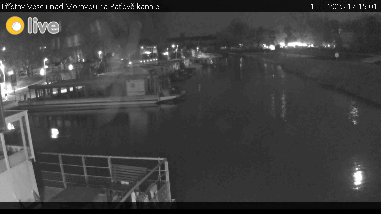 Baťův kanál - Přístav Veselí nad Moravou na Baťově kanále - 1.11.2025 v 17:15 Baťův kanál - Přístav Veselí nad Moravou na Baťově kanále - 1.11.2025 v 17:15