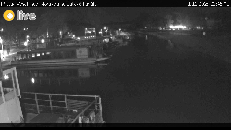 Baťův kanál - Přístav Veselí nad Moravou na Baťově kanále - 1.11.2025 v 22:45 Baťův kanál - Přístav Veselí nad Moravou na Baťově kanále - 1.11.2025 v 22:45