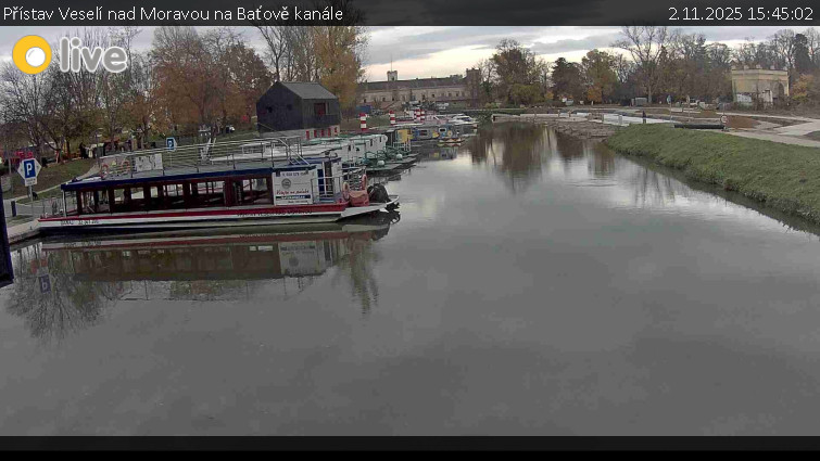 Baťův kanál - Přístav Veselí nad Moravou na Baťově kanále - 2.11.2025 v 15:45 Baťův kanál - Přístav Veselí nad Moravou na Baťově kanále - 2.11.2025 v 15:45