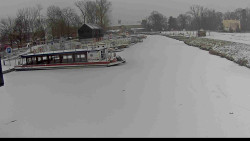 Přístav Veselí nad Moravou na Baťově kanále