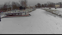 Přístav Veselí nad Moravou na Baťově kanále