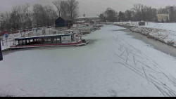 Přístav Veselí nad Moravou na Baťově kanále