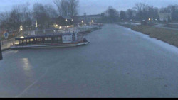 Přístav Veselí nad Moravou na Baťově kanále