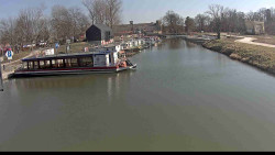 Přístav Veselí nad Moravou na Baťově kanále