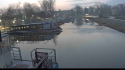 Přístav Veselí nad Moravou na Baťově kanále