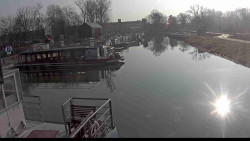 Přístav Veselí nad Moravou na Baťově kanále