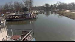 Přístav Veselí nad Moravou na Baťově kanále