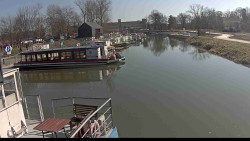 Přístav Veselí nad Moravou na Baťově kanále