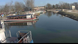 Přístav Veselí nad Moravou na Baťově kanále