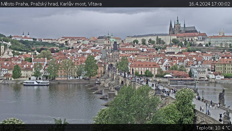 Město Praha - Pražský hrad, Karlův most, Vltava - 16.4.2024 v 17:00