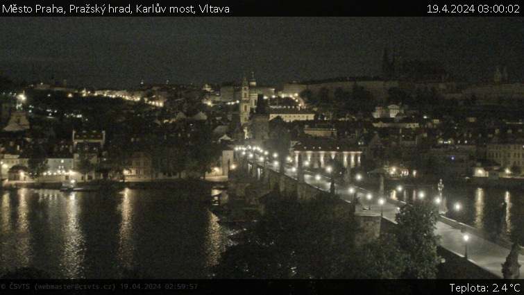 Město Praha - Pražský hrad, Karlův most, Vltava - 19.4.2024 v 03:00