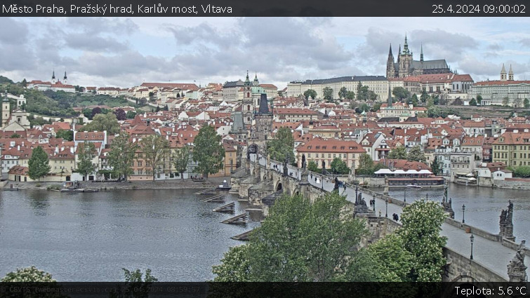 Město Praha - Pražský hrad, Karlův most, Vltava - 25.4.2024 v 09:00