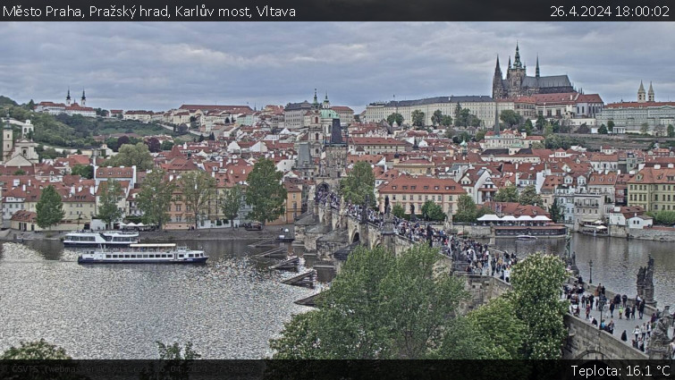 Město Praha - Pražský hrad, Karlův most, Vltava - 26.4.2024 v 18:00