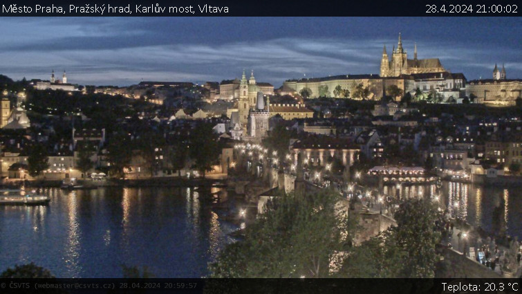 Město Praha - Pražský hrad, Karlův most, Vltava - 28.4.2024 v 21:00