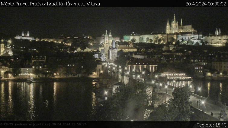 Město Praha - Pražský hrad, Karlův most, Vltava - 30.4.2024 v 00:00