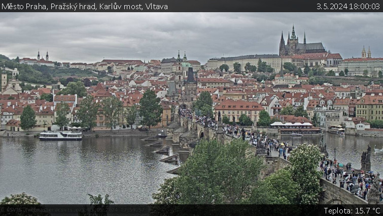 Město Praha - Pražský hrad, Karlův most, Vltava - 3.5.2024 v 18:00