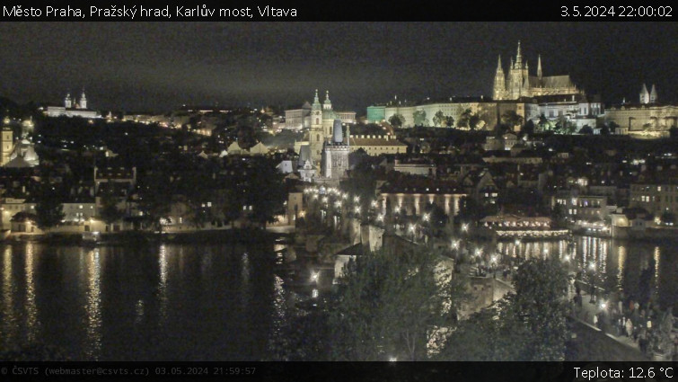 Město Praha - Pražský hrad, Karlův most, Vltava - 3.5.2024 v 22:00