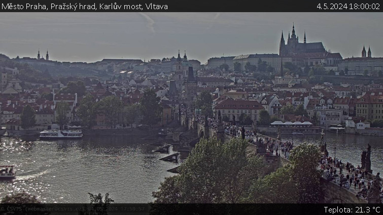 Město Praha - Pražský hrad, Karlův most, Vltava - 4.5.2024 v 18:00