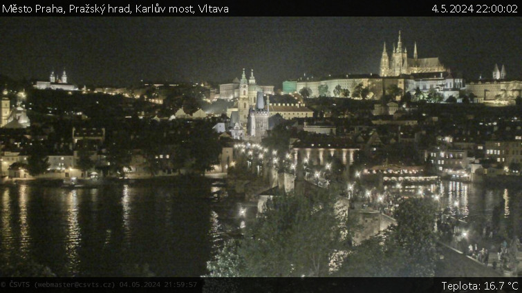 Město Praha - Pražský hrad, Karlův most, Vltava - 4.5.2024 v 22:00
