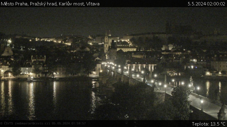 Město Praha - Pražský hrad, Karlův most, Vltava - 5.5.2024 v 02:00