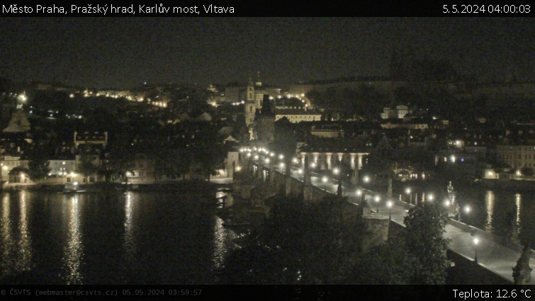 Město Praha - Pražský hrad, Karlův most, Vltava - 5.5.2024 v 04:00