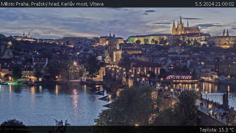 Město Praha - Pražský hrad, Karlův most, Vltava - 5.5.2024 v 21:00