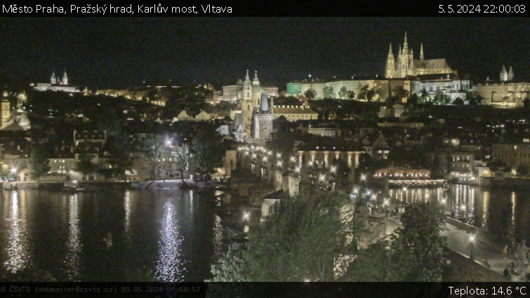 Město Praha - Pražský hrad, Karlův most, Vltava - 5.5.2024 v 22:00
