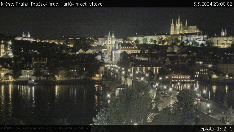 Město Praha - Pražský hrad, Karlův most, Vltava - 6.5.2024 v 23:00