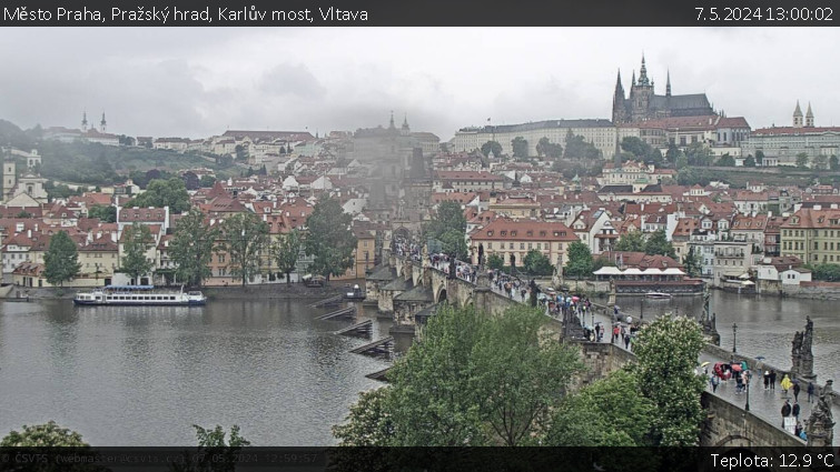 Město Praha - Pražský hrad, Karlův most, Vltava - 7.5.2024 v 13:00