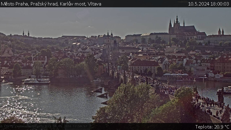 Město Praha - Pražský hrad, Karlův most, Vltava - 10.5.2024 v 18:00