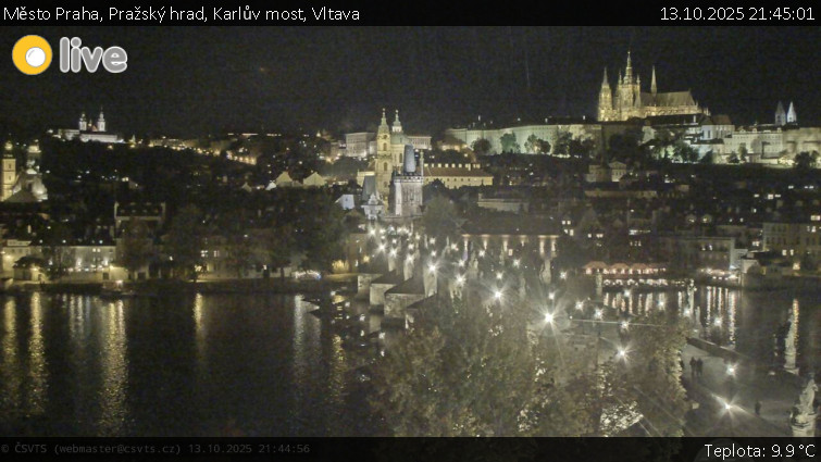 Město Praha - Pražský hrad, Karlův most, Vltava - 13.10.2025 v 21:45 Město Praha - Pražský hrad, Karlův most, Vltava - 13.10.2025 v 21:45