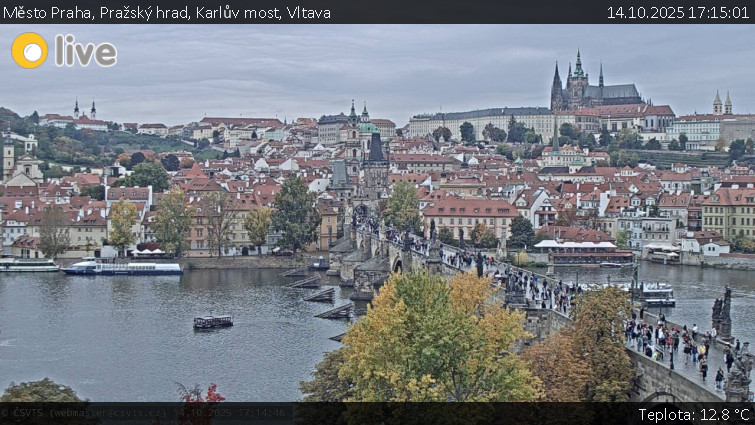 Město Praha - Pražský hrad, Karlův most, Vltava - 14.10.2025 v 17:15 Město Praha - Pražský hrad, Karlův most, Vltava - 14.10.2025 v 17:15