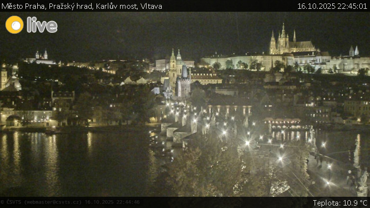 Město Praha - Pražský hrad, Karlův most, Vltava - 16.10.2025 v 22:45 Město Praha - Pražský hrad, Karlův most, Vltava - 16.10.2025 v 22:45