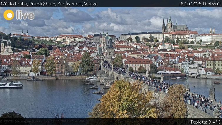 Město Praha - Pražský hrad, Karlův most, Vltava - 18.10.2025 v 10:45 Město Praha - Pražský hrad, Karlův most, Vltava - 18.10.2025 v 10:45